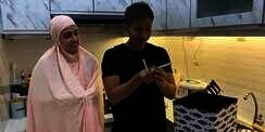 Momen Haru Fairuz A. Rafiq Umumkan Kehamilan yang Ketiga