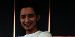 Datangi Makam Olga Syahputra, Chand Kelvin Jadi Sorotan