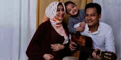 Potret Baby Bump Kehamilan Kedua Istri Fed Nuril, Romantis
