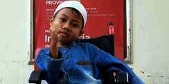 Keteguhan Bocah di Atas Kursi Roda Menjadi Hafiz Ini Menginspirasi Santri