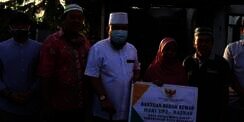 Tangis Bahagia Korban Kebakaran Dapat Perhatian dari Wali Kota Bengkulu