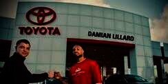 Bintang NBA Damian Lillard Buka Diler Toyota