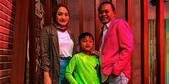 5 Potret Kedekatan Nathalie dan Keluarga Sule, Makin Klop!