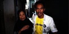 Viral Gara-Gara Odading, Ade Londok Persembahkan Mobil Mewah Buat Emak