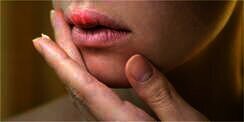 Penyebab Bibir Bintik-Bintik dan Gatal Serta Rekomendasi Obatnya