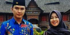 Cantiknya Istri Aldi Taher, Jago Nyanyi Dan Pinter Mengaji