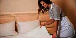 Bagaimana Hukum Sprei Berbahan Sutera? 