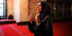 Bacaan Doa Setelah Sholat Fardhu Lengkap dengan Latin, dan Artinya