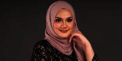 Rahasia Riasan Wajah Menyatu dan Tahan Seharian