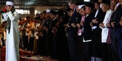 Tata Cara Sholat Jamaah yang Benar, Lengkap dengan Adab dan Keutamaannya
