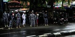 4 Pengikut Rizieq yang Kabur Ditemukan Tergeletak di Tengah Jalan, Cek Faktanya!