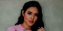 Pakai Sepatu 'Wiro Sableng', Gaya Raisa Dicibir