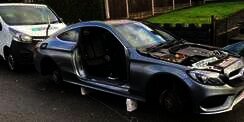 Mercy Baru Cuma Parkir 7 Jam, Hasilnya Pintu, Roda, Kaca, Spion, dan Kap Raib