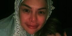 Tiba-Tiba Unggah Foto Berhijab, Nikita Mirzani Singgung Sifat Munafik 