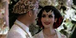 Mimpi Karina Nadila Jadi Pengantin Jawa Klasik Terkabul