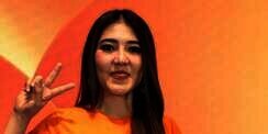 Potret Masa Kecil Via Vallen Dipuji Sudah Perlihatkan Aura Bintang