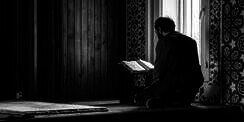 Tata Cara Sholat Bagi Orang Sakit dan Keringanan yang Diberikan