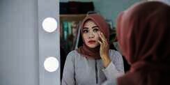 6 Bahan Alami yang Dapat Menyamarkan Lingkaran Hitam