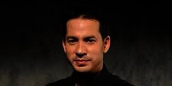  Ari Wibowo Mengaku Tak Pernah Sholat Saat Muslim