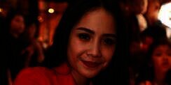 Pakai Boyfriend Jeans Kekinian, Gaya Nagita dengan Celana Rp19 Juta Disorot