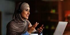 8 Tips Lancar Interview Kerja, Tahan Dulu Minum Kopi Ya!