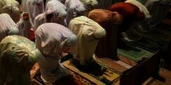 Bacaan Ruku Lengkap Arab, Latin, dan Artinya