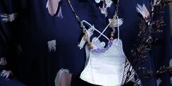 FOTO: Tampil Kece dengan Strap Mask Kekinian