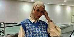 Inspirasi Hijab dan Sweater Vest ala Korea 