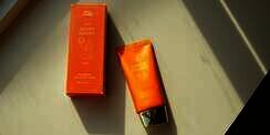 Review: Sun Screen Sekaligus Primer Makeup, Wajib Punya Nih!