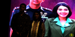 Momen Cucu Jenderal Sarwo Edhie Bersepeda Sambil Bagikan Sembako