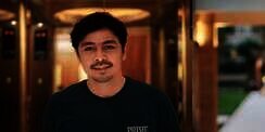 51 Tahun Melajang dan Dituduh Penyuka Sesama Jenis, Ini Jawaban Thomas Djorghi