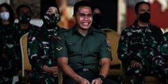 Aprilia Manganang Tekanan Batin, Penderitaan Luar Biasa