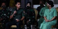 Cerita Unik Aprilia Manganang: Lahir di Dukun Bayi, Cuma Pakai Rok di Sekolah