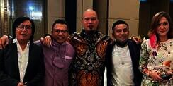 Foto Bareng Ahmad Dhani, Maia Estianty Diplototin Mulan Jameela