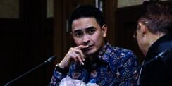 Sedih, Zumi Zola Ungkap Hubungannya dengan Anak Selama di Penjara