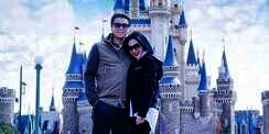 Masih Pandemi, Syahrini dan Reino Barack Kencan di Disneyland