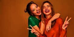 150 Caption Sahabat Bijak, Gokil & Menyenangkan, Cocok Buat Postingan Fotomu
