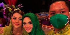 Momen yang Ditunggu Foto Bareng Krisdayanti, Aurel dan Azriel