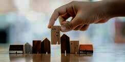 Pengembang Jadikan Tubuh Perempuan Sebagai `Brosur` Properti