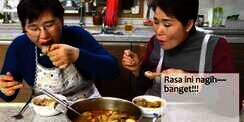 Baru Icip Pertama Kali, Emak-Emak Korea Ketagihan Lontong Sayur