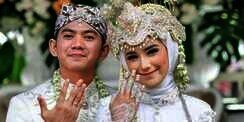 3 Seleb Ini Rela Ngutang Buat Biaya Lahiran