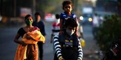 Cerita Pandemi WNI di India: Kasta dan Prokes