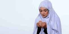 Kenali Ciri Wanita yang Sholatnya Tak Diterima Allah SWT