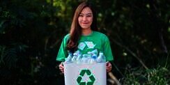 Satu Menit untuk Hijaukan Bumi dengan #OneGreenStep, Seperti Apa Versi Kamu?