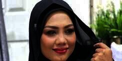 Lepas Hijab, Elly Sugigi Dikira Chika Jessica