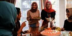 Awali Makan dengan Niat Ini Agar Meraih Berkah