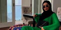 Gebrakan Desainer Vivi Zubedi Istri Pak Wali