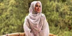 Gaya Street Wear Kece Laudya Cynthia Bella yang Lagi Kangen Traveling