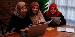 5 Pertanyaan Pantang Ditanyakan Maba ke Kating, yang Terakhir Sensitif Banget!