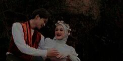Potret Maternity Bikin Dinda Hauw Kebingungan, Wajahnya Berubah?